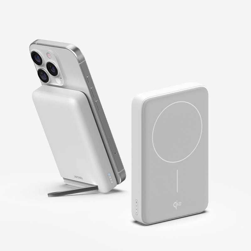 “외출할 때 꼭 필요한 Qi2 15W 맥세이프 초고속 무선 보조배터리 사용 후기”